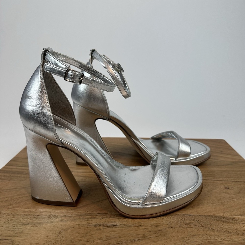 Womens Circus Sam Edelman Holmes Silver Faux Leather Heels Sandals Size 10 M EUC